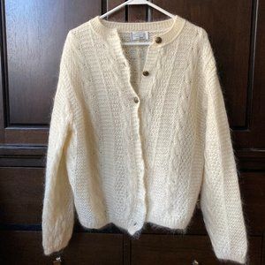 Vintage Snowy White Mohair Cardigan Sweater (M)
